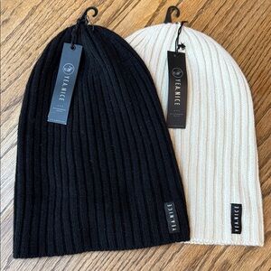 Yeanice Black and Cream cashmere Ribbed Beanies